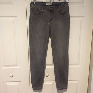 Scarlet Boulevard Skinny Jeans Grey Size 30